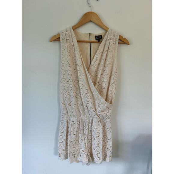 Cusp by Neiman Marcus womens cream lacey romper size S - Picture 1 of 9
